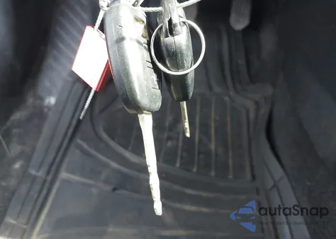 2017 Toyota Corolla Le из США, поврежденный, VIN 2T1BURHE1HC812619